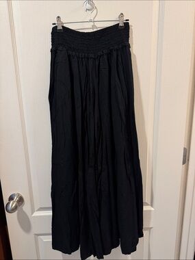 Black Wide-Leg Smocked-Waist Palazzo Pants - Versatile Everyday Style